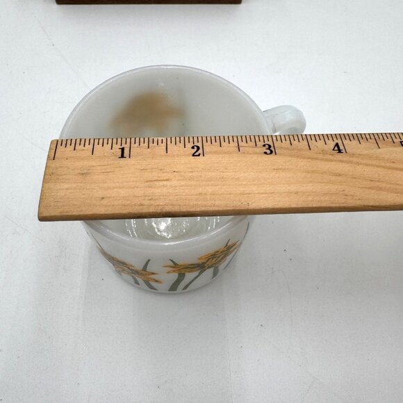 Vintage Federal Milk Glass Mug Daffodil Floral Pattern Coffee Cup White yellow s - Picture 9 of 9